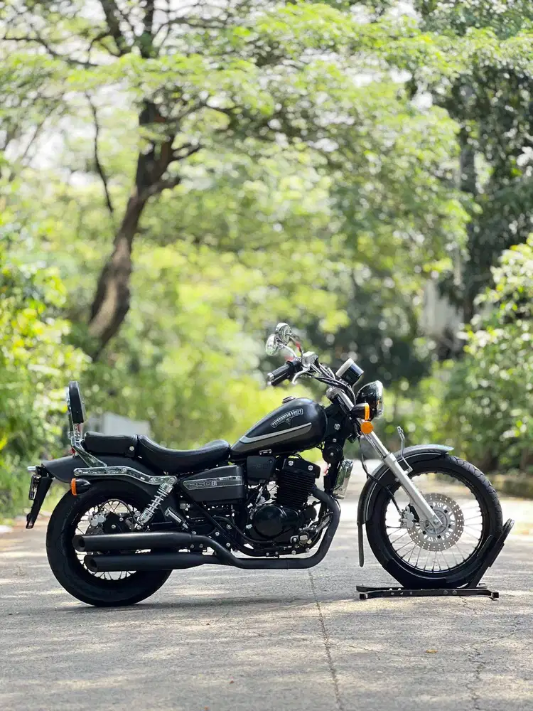 BENELLI PATAGONIAN EAGLE 250 EFI 2022 HITAM KM 4K PAJAK ON SIAP GASPOL