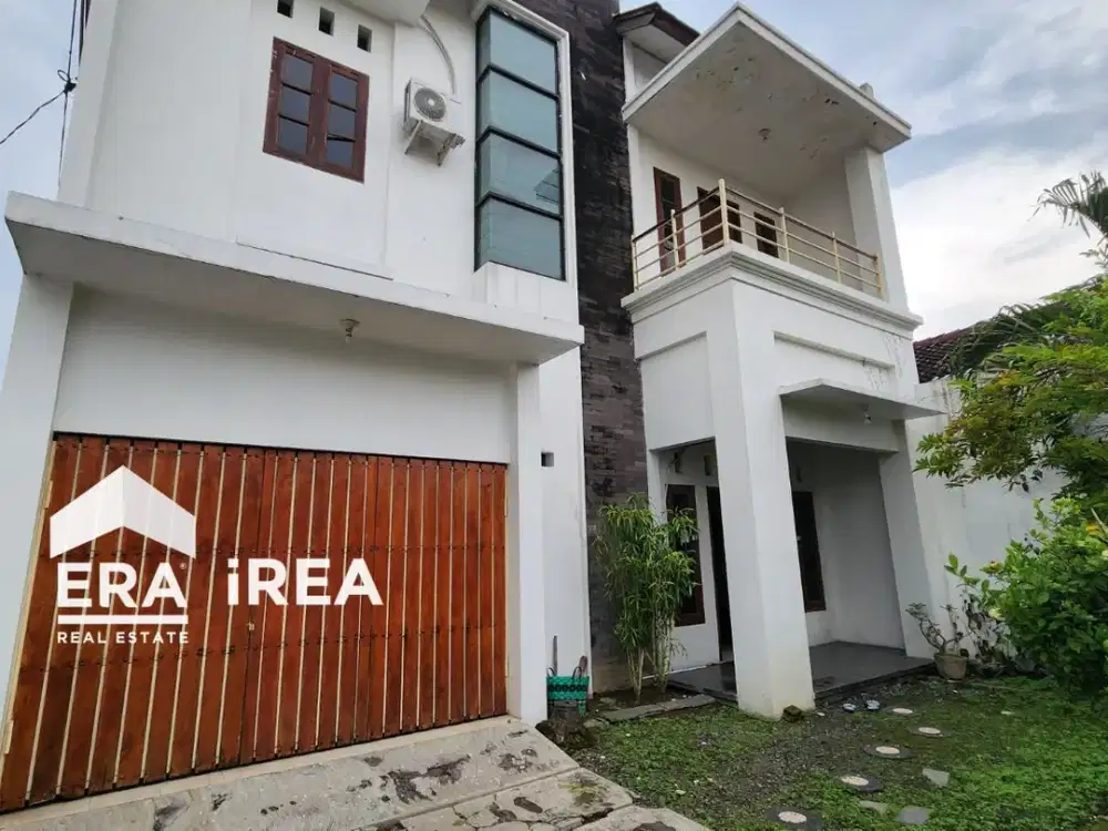 RUMAH 2 LANTAI DIJUAL DI SOLO DEKAT STADION MANAHAN SOLO