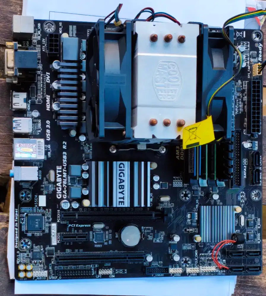 [RARE ITEM] Paket Phenom II X6 Thuban + RAM 24GB + CM 212 Dual