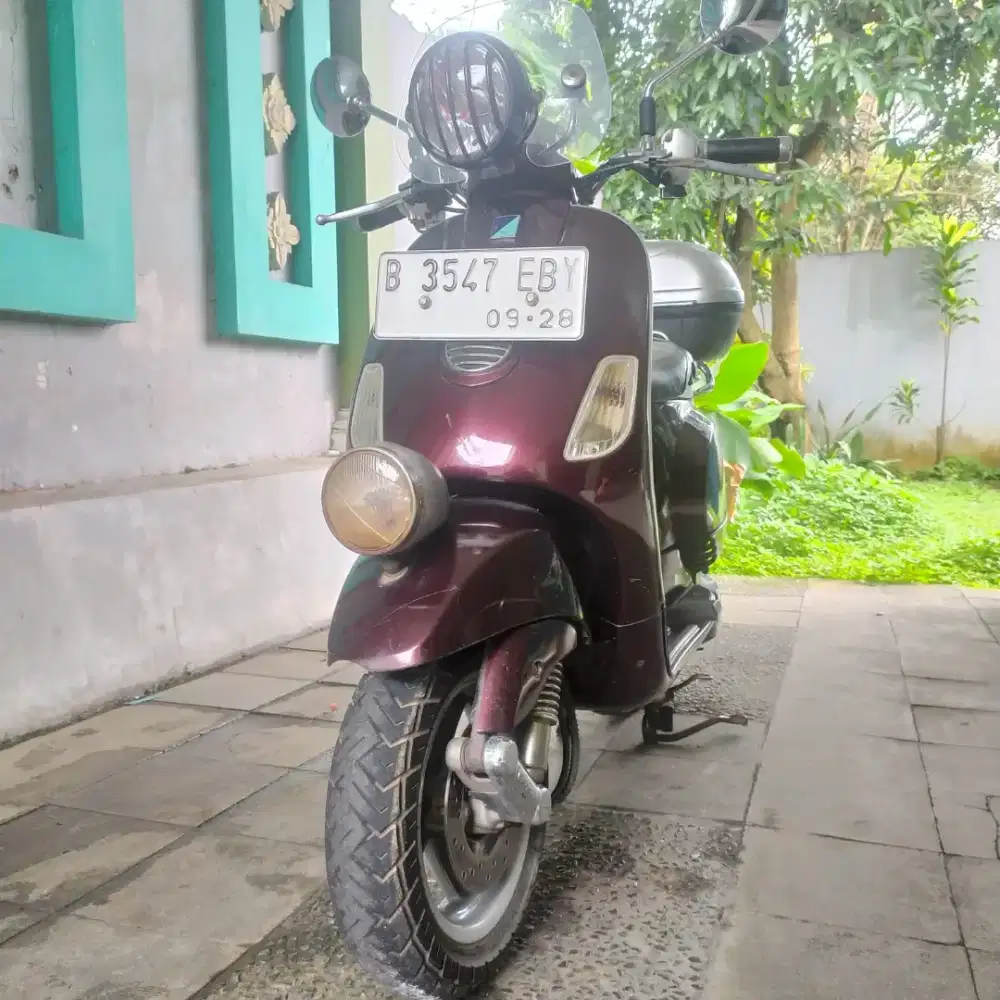 Vespa LXV 150 3Vie 2013