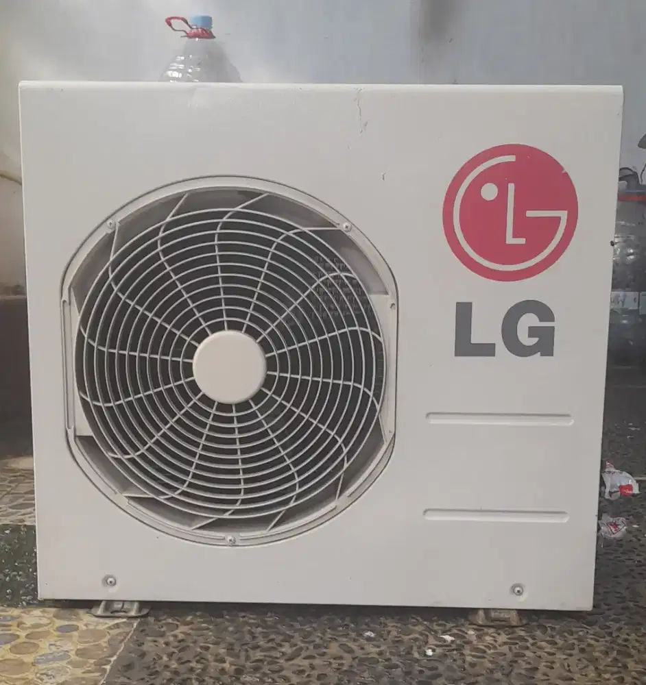Outdoor AC LG 1pk R22 plus pasang