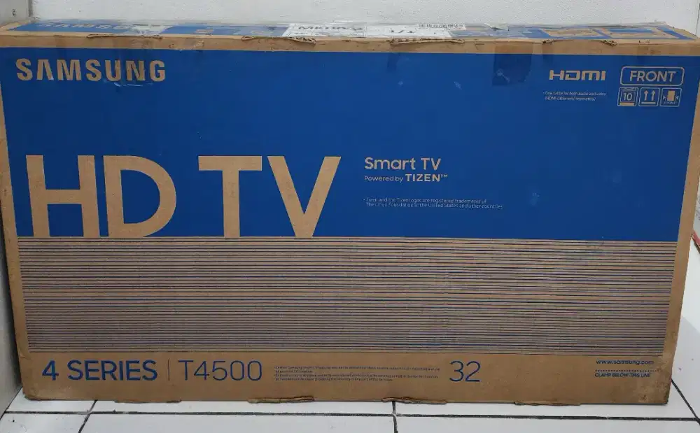 Samsung smart tv 32 inch , series T4500 , wifi , youtube , netflix