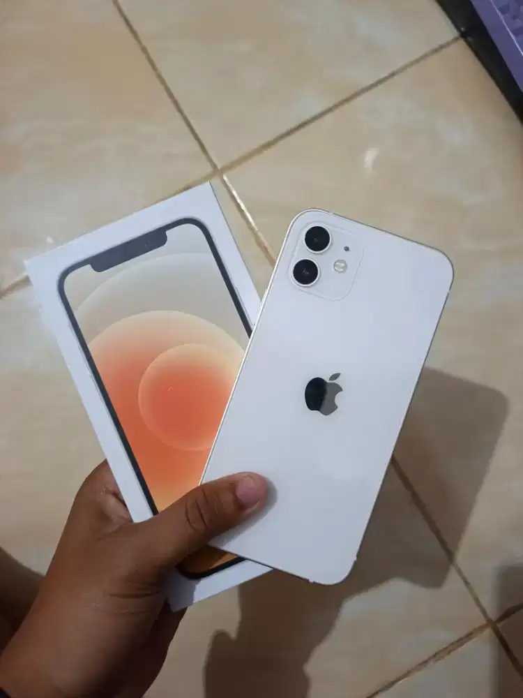 Iphone 12 128gb lengkap mulus no minus