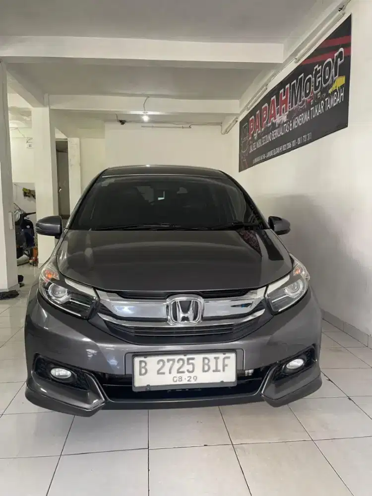 Honda mobilio e Prestige