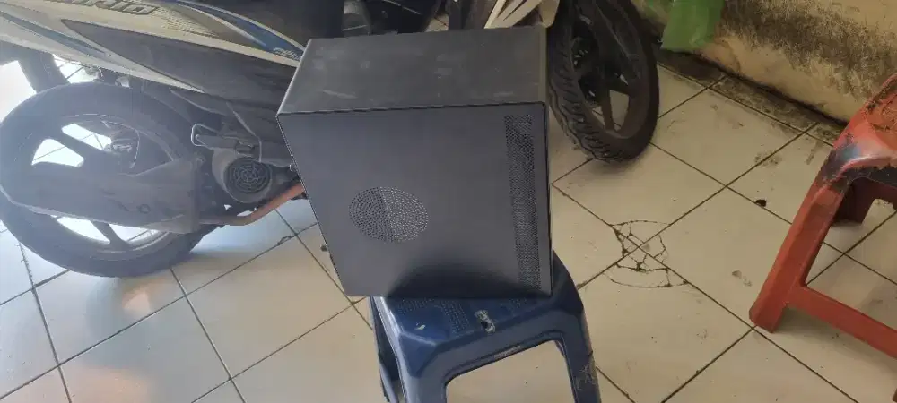 CPU Amd Ryzen 3 2200G Radeon vega 8 2gb ram 8gb ddr4 ssd m2 256gb