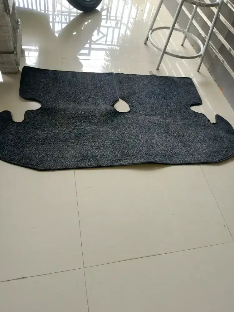 Dijual karpet mobil Avanza 2014 bagian bagasi belakang original