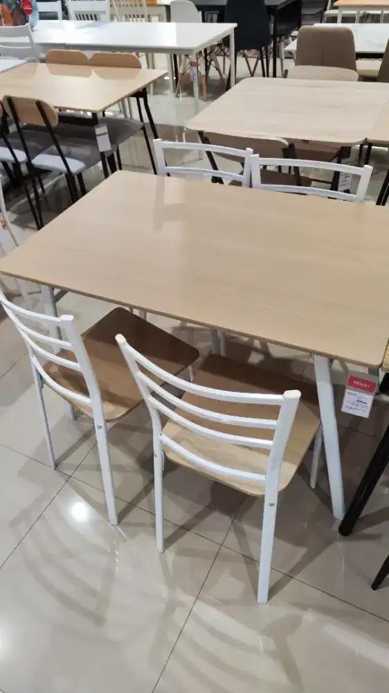 Set Meja Makan 4 Kursi Murah