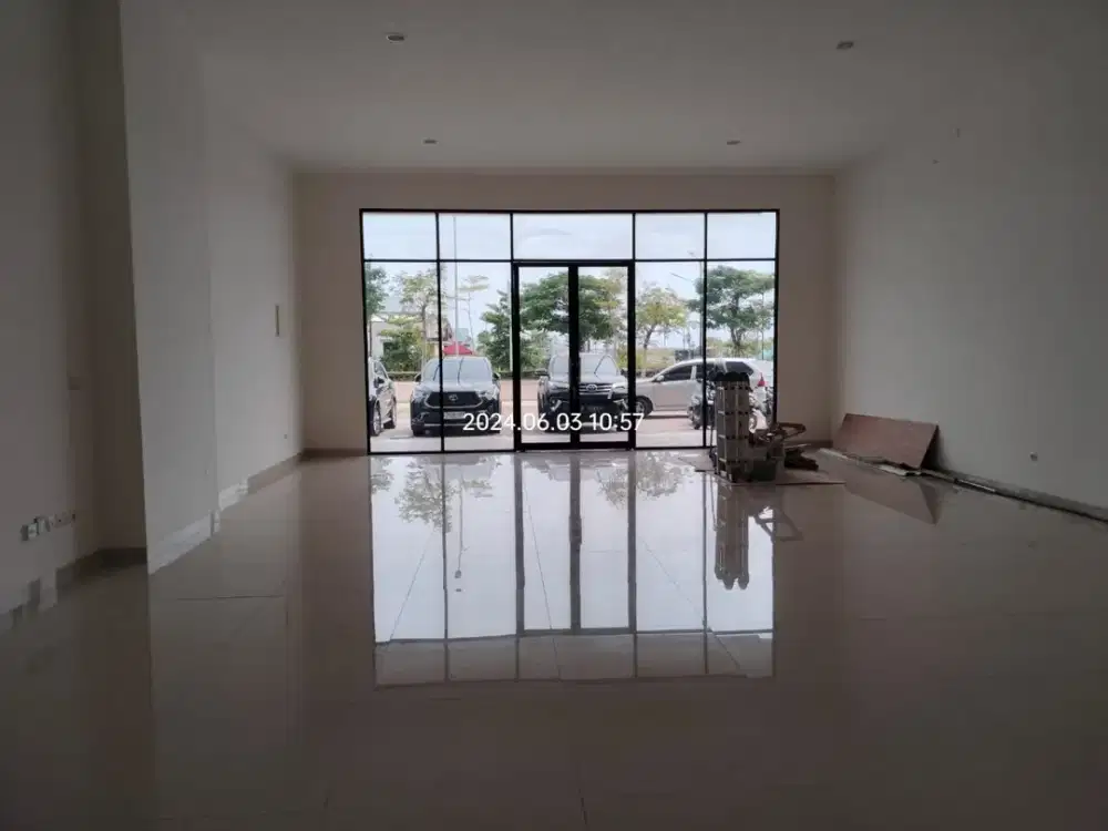 Soho Wallstreet Uk 8X18, Strategis Boulevard Dekat Tol Pik 2