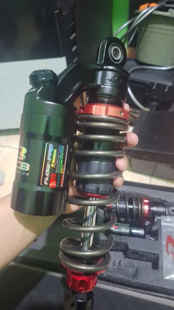 Shock Breaker RCB Flow Pro uk 305 untuk Nmax, Aerox