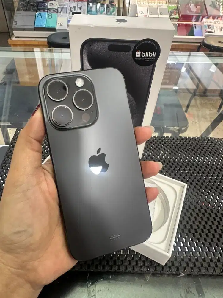 Second IPhone 15Pro 512GB Black Ex Garansi Resmi iBox Mulusss