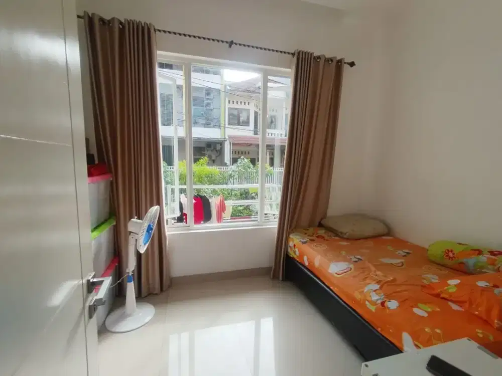 Disewakan rumah di Kelapa Sawit