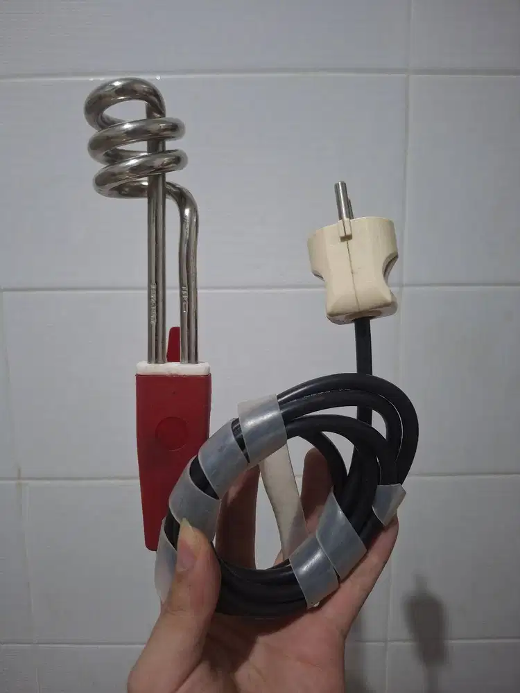 Koil elemen pemanas air