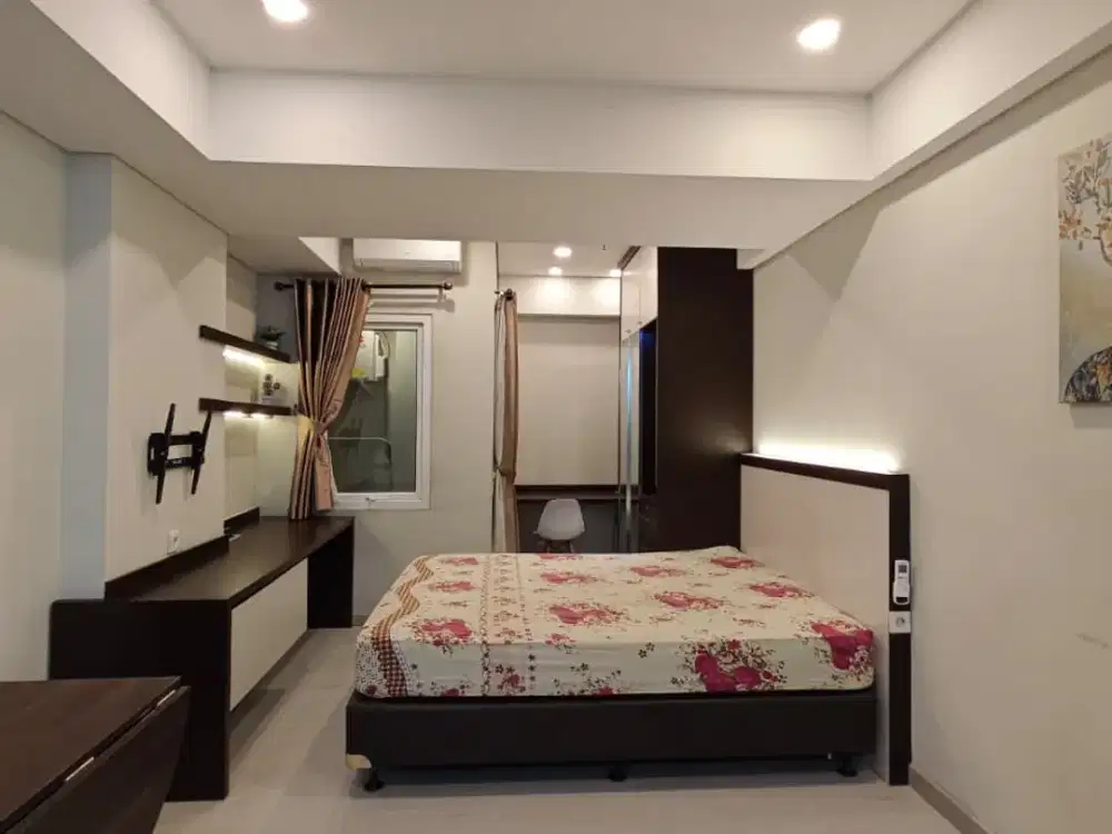 Akses ke Tol Sewa Studio Furnished Bagus di Metro Park Residences Fasilitas Kolam Renang, Gym Dekat ke RS Siloam, Central Park Mall, Taman Anggrek