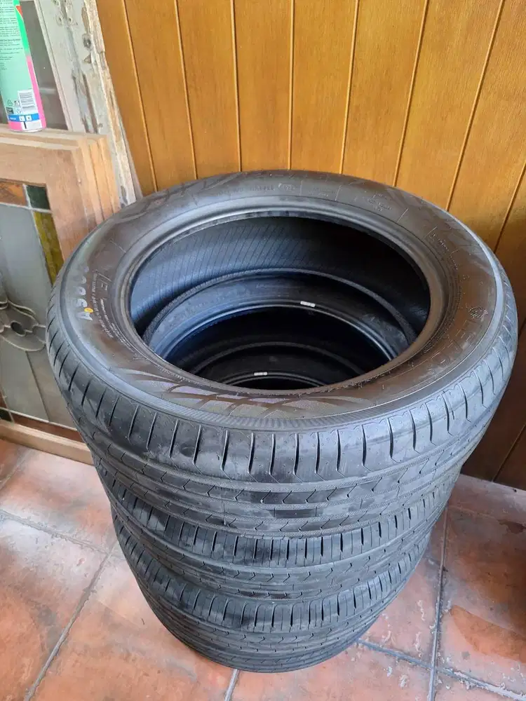 Ban Mobil Ex Cortez Darion 215/55/R17