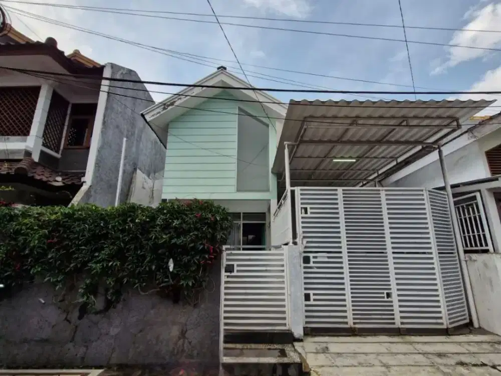 RUMAH MINIMALIS MODERN 2 LANTAI ASRI TERAWAT SIAP HUNI DI SANGGAR HURIP BANDUNG