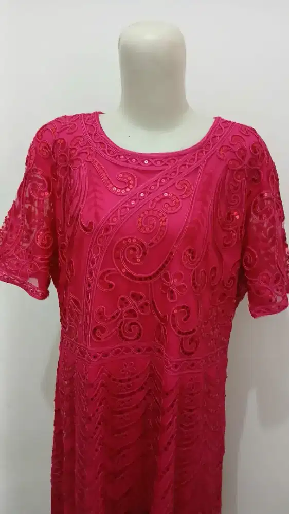 Dress brukat timbul jumbo made in hingking