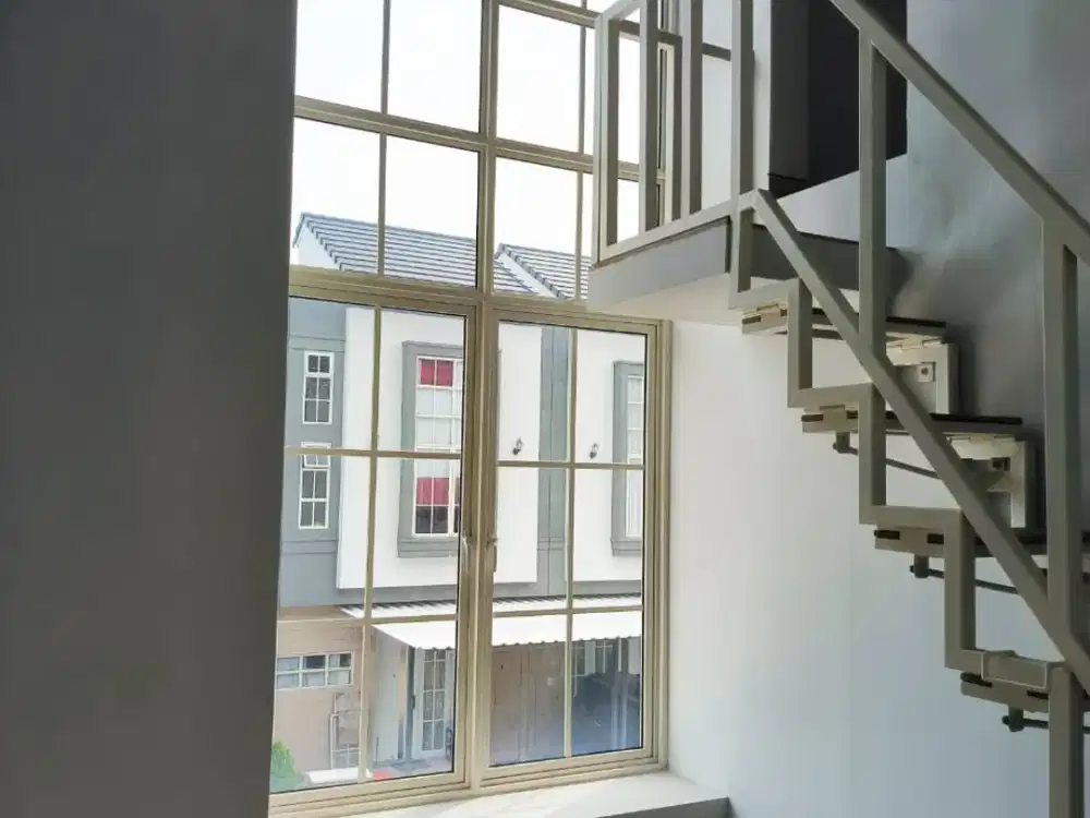 Rumah Wisata Bukit Mas Dekat Pakuwon Mall, Citraland, Supermarket