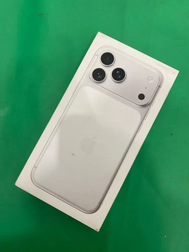 Iphone 17 pro max 256gb silver new resmi25