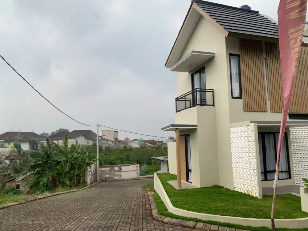 Villa Modern Eksklusif di Kota Batu, Dekat Destinasi Wisata Favorit