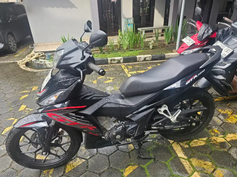 Supra GTR150 CC Low KM!