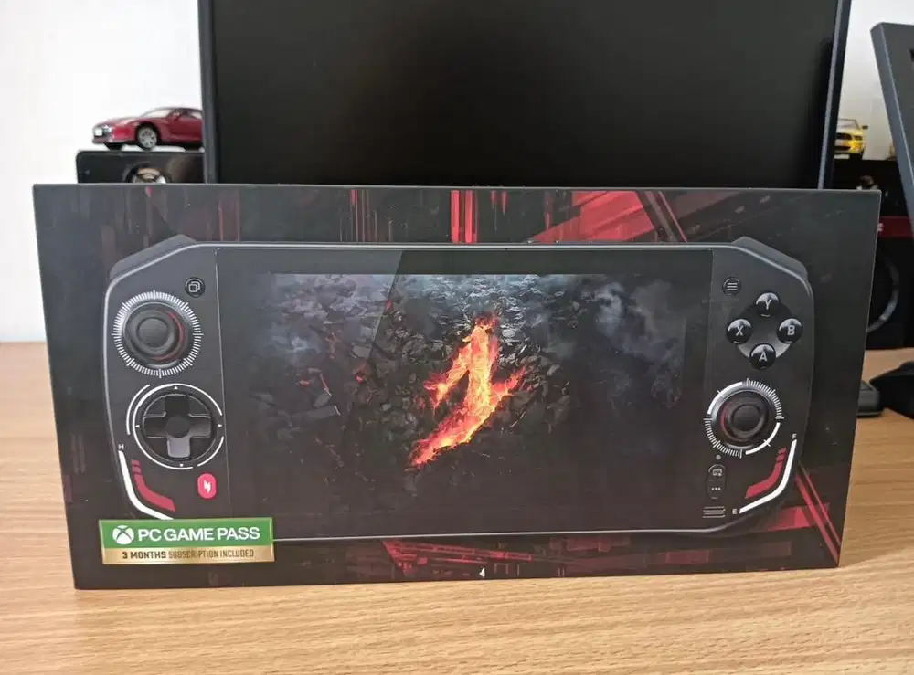 Acer Nitro Blaze 7 Handheld Gaming PC / Console Portable Windows