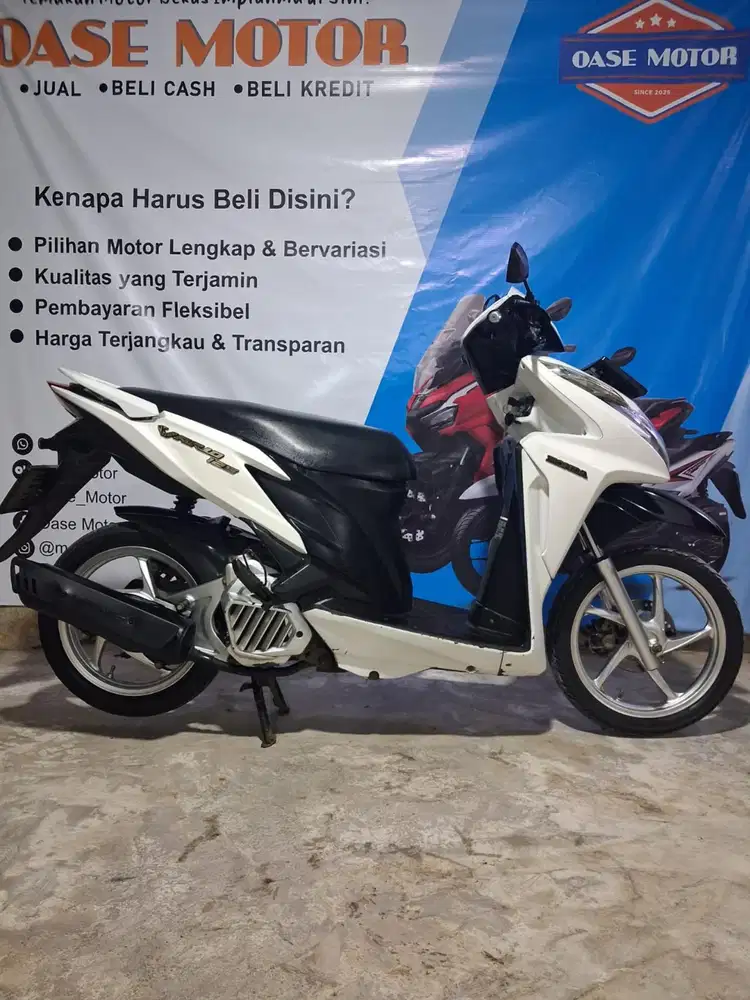 (B) Honda Vario 125 KZR OLD Tahun 2012