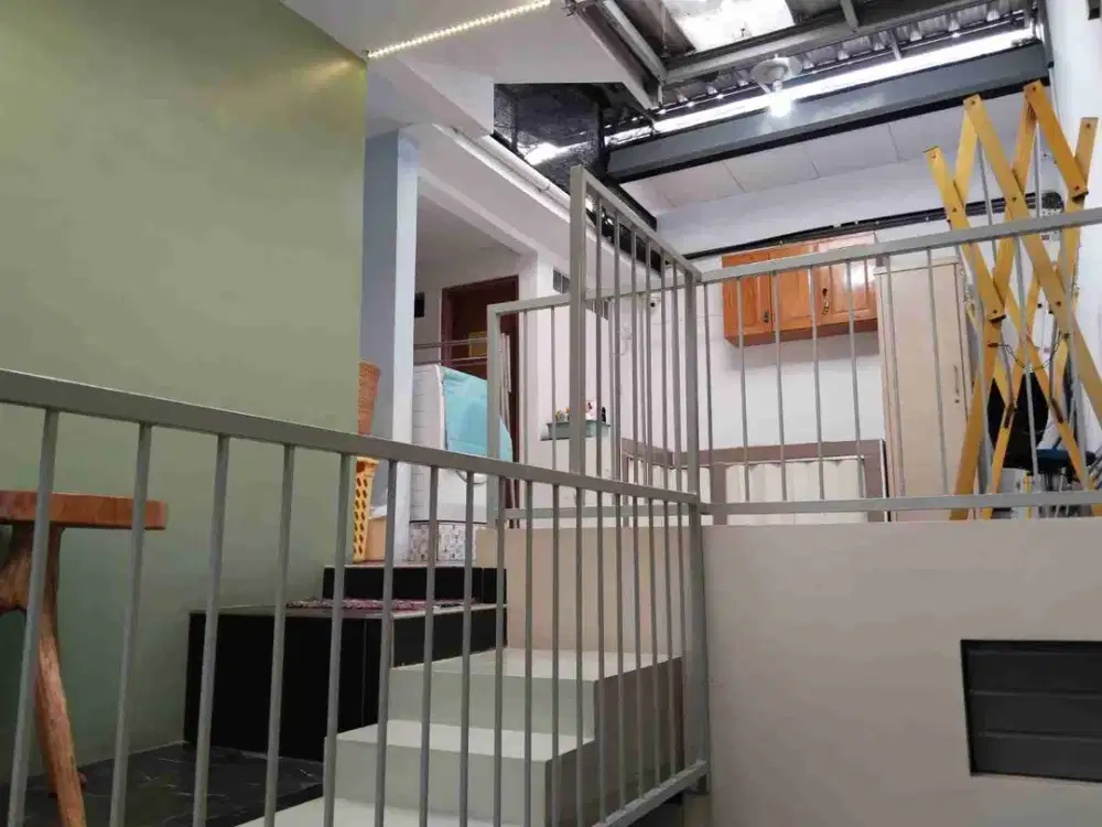 rumah dijual 2 lantai TKI V redwood margaasih bandung