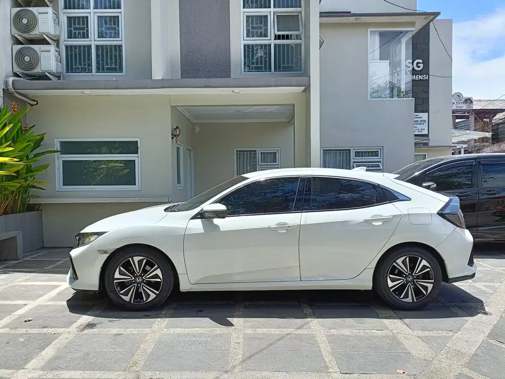 Civic Hatchback tahun 2018 pajak baru isi/tt boleh cash lebih bagus