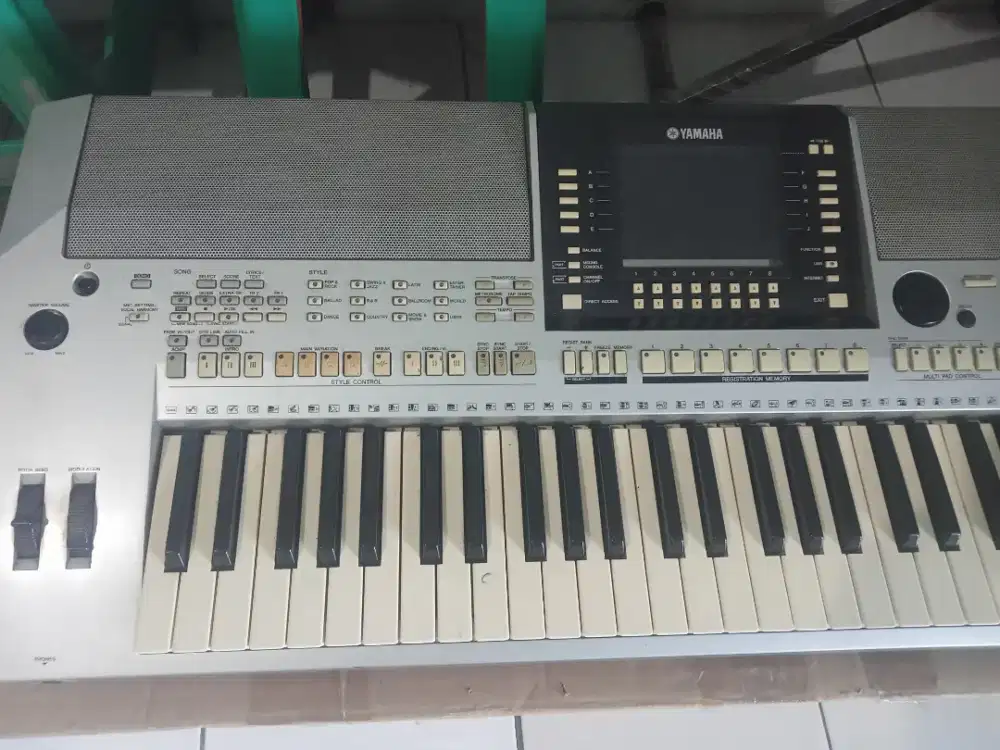 Keyboard Yamaha PSR s910