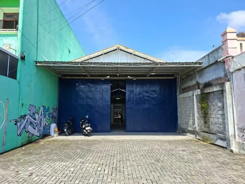 Disewakan Gudang Luas di Tepi Jalan Imogiri Barat Lokasi Strategis Dekat Ring Road, Bangunharjo, Sewon, Bantul