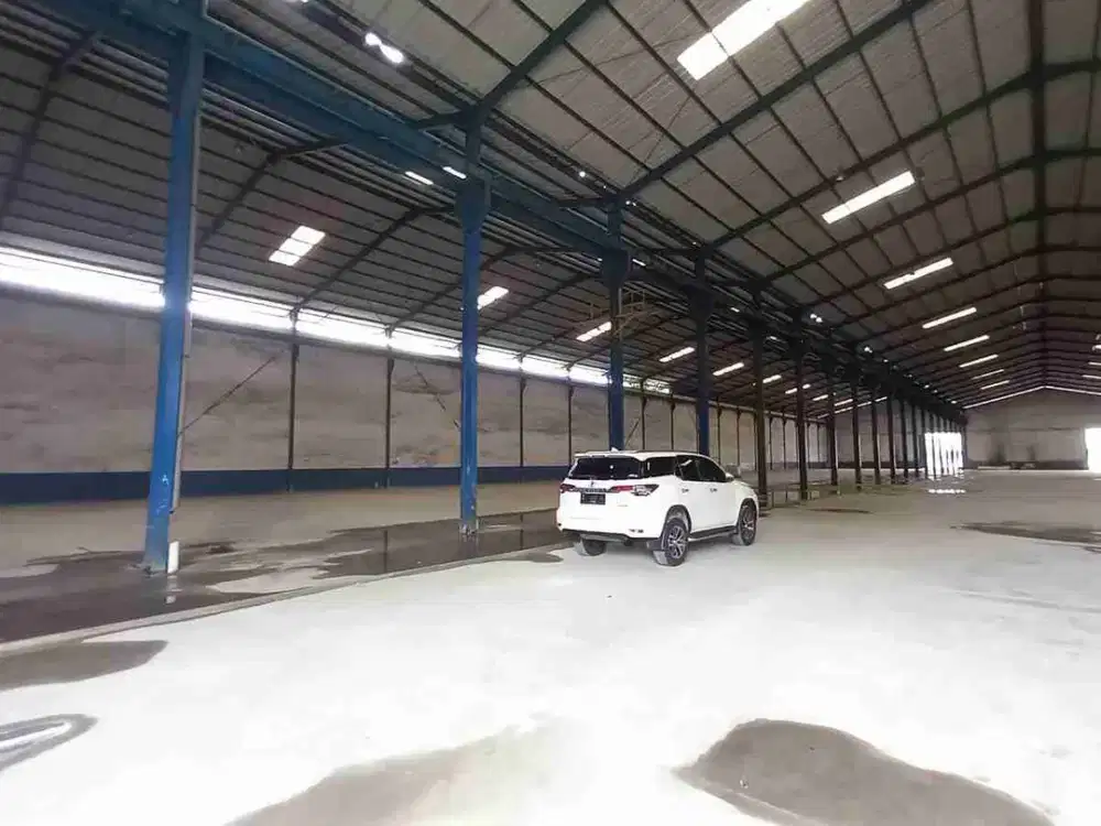 DISEWAKAN GUDANG 1750 M2 DI JATAKE KAWASAN MANIS TANGERANG