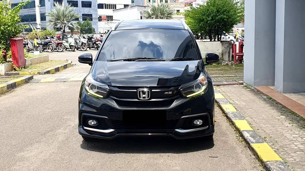 Honda Mobilio RS 1.5 CVT AT Hitam NIK 2021