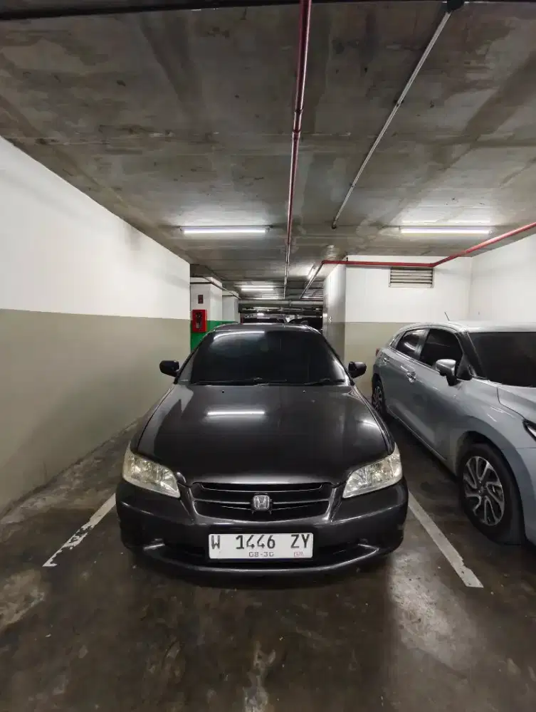 Honda Accord 2.0 M/T tahun 2001