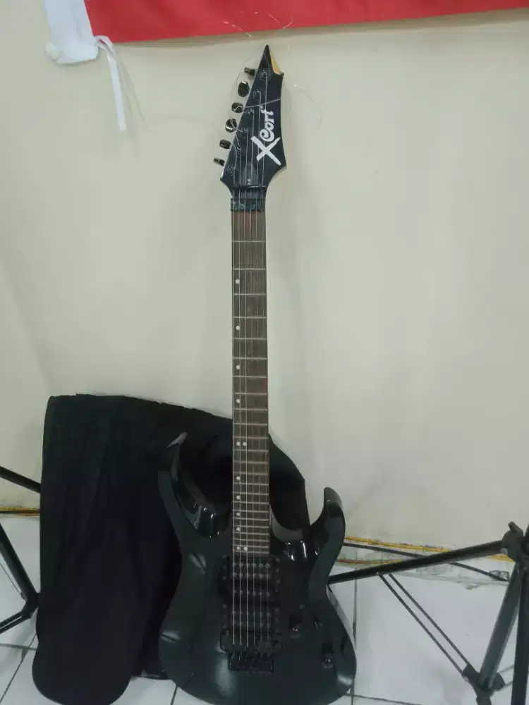 Gitar electric merk XCort X6
