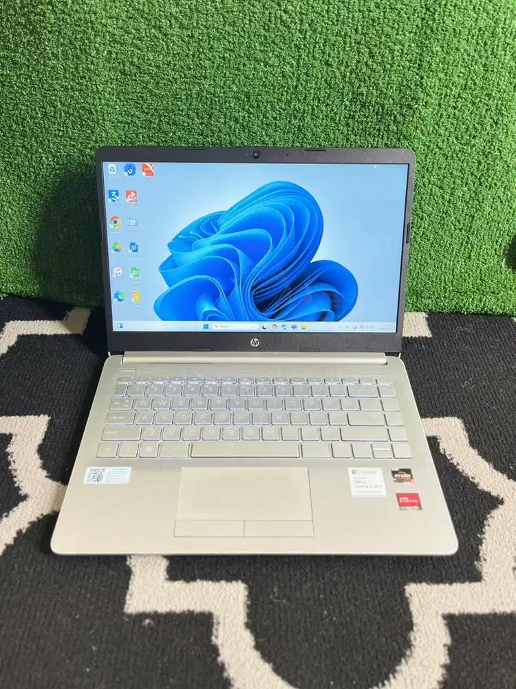LAPTOP HP 14s SECOND BERGARANSI