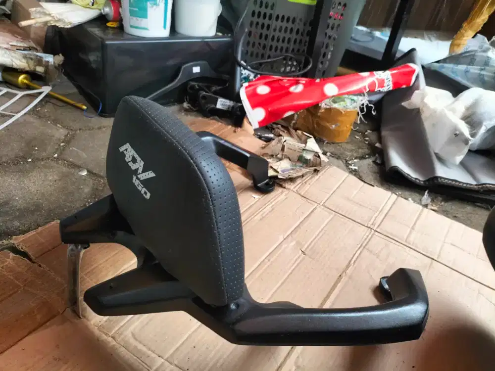 Behel sandaran Honda ADV