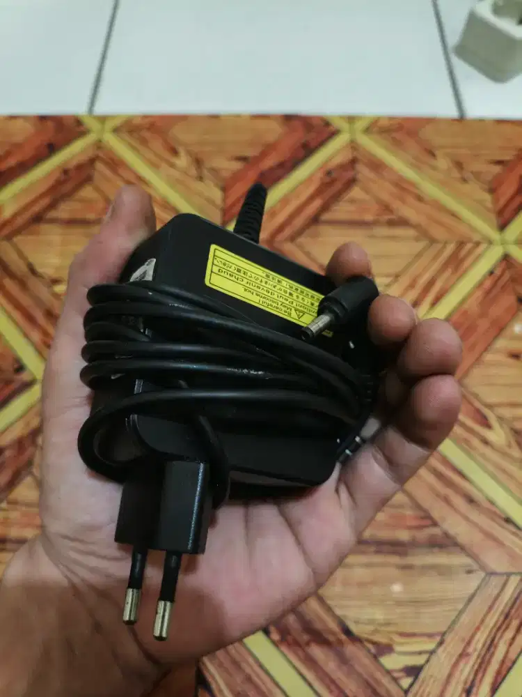 Charger Laptop Lenovo Original 20V 2.25A 45W Pin Bulat