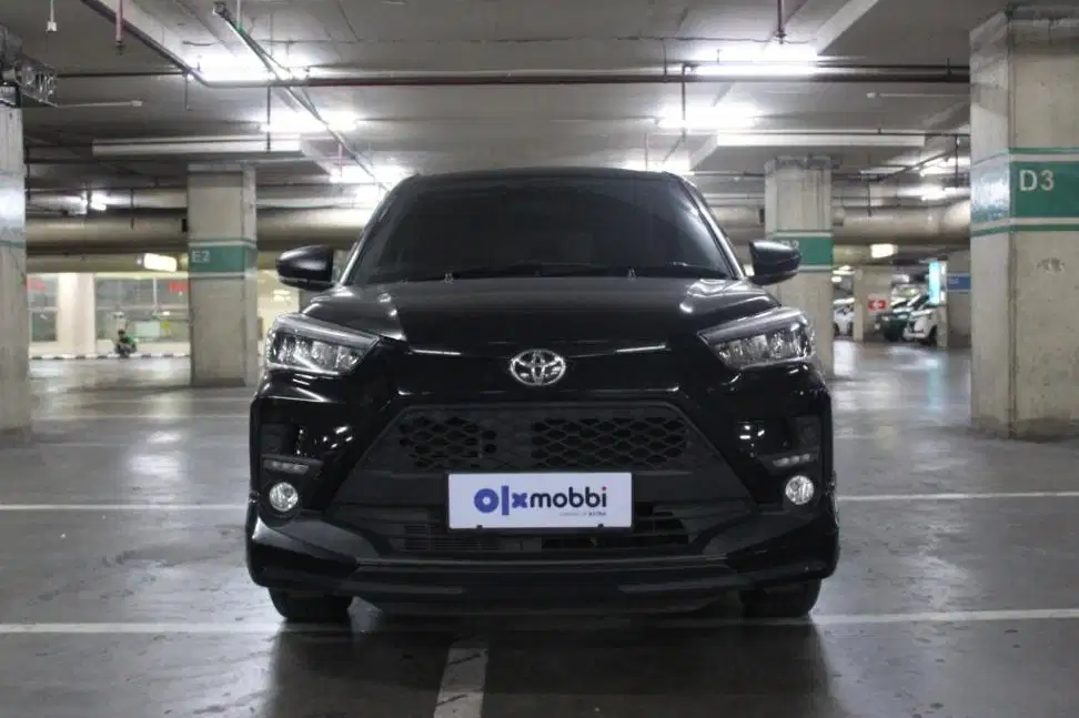 TDP 10JT, Toyota Raize 1.0 Turbo GR Sport One Tone-AT Hitam 2021