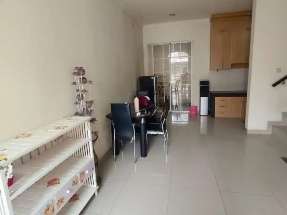 P LK Dijual Rumah 6x15 Furnished di Green Lake City