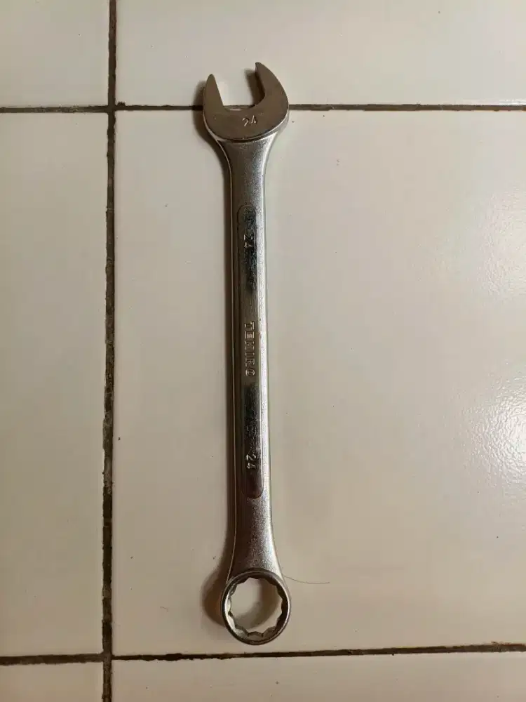 Kunci Ring Pas 24 mm – TEKIRO