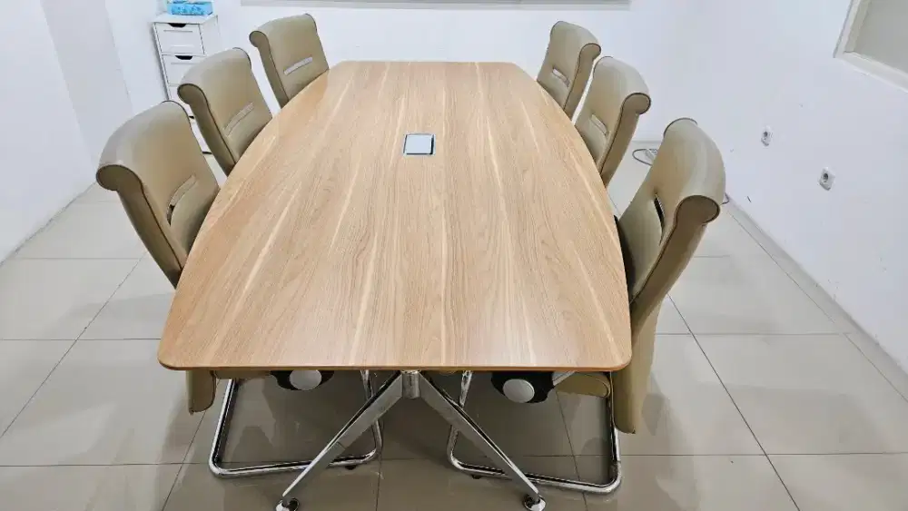 Meja meeting + 6 kursi