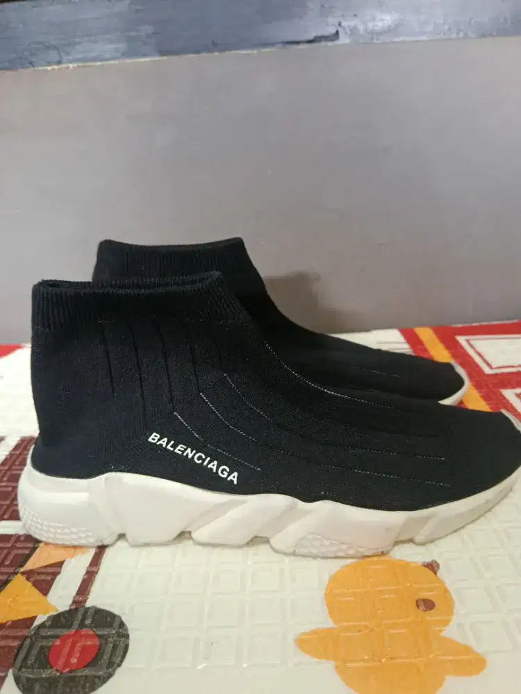 SEPATU BALENCIAGA SPEED TRAINER