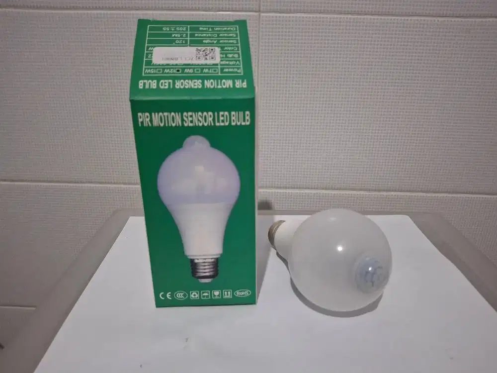 PIR Motion Sensor LED Bulb, bohlam sensor gerak