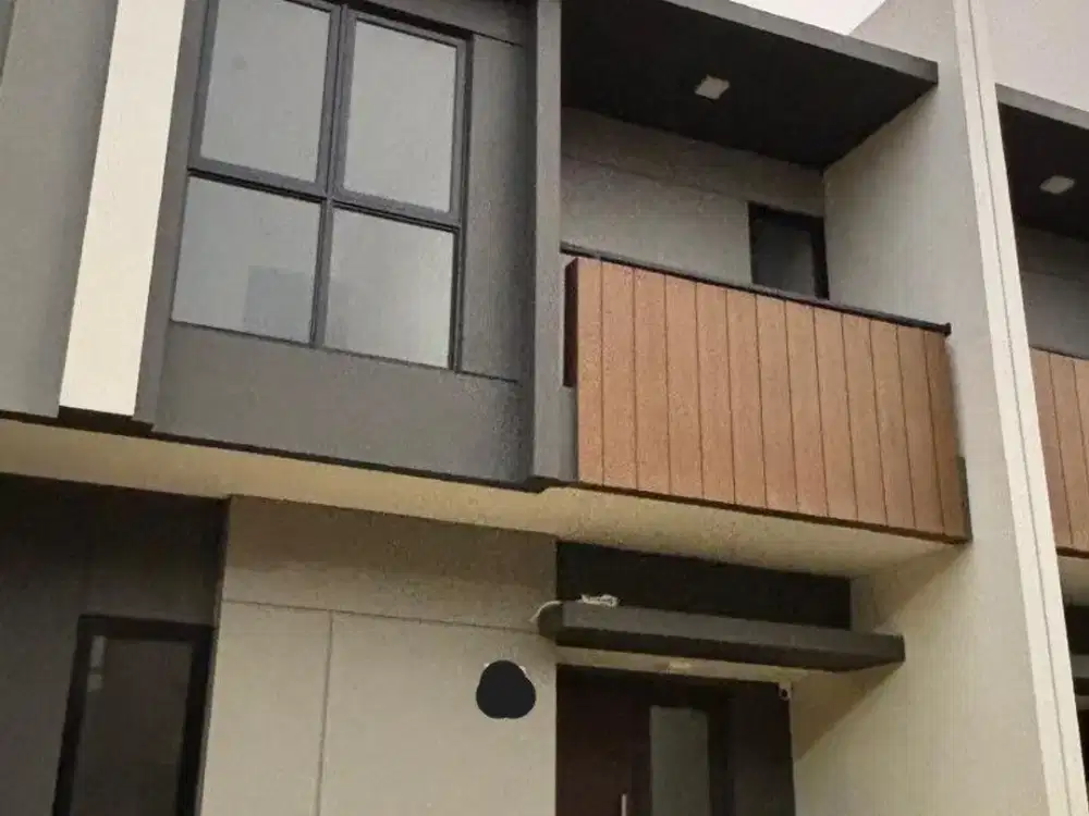 Disewakan Cepat Rumah Murah Lebar 6 Cluster Regia, Summarecon Crown Gading, Bekasi, 018