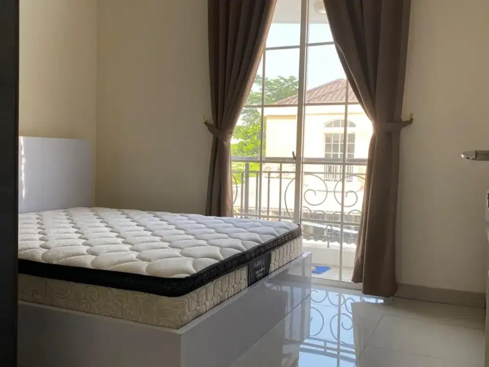 P Slv Disewakan Rumah 6X15 Furnish di West Europe Green Lake City