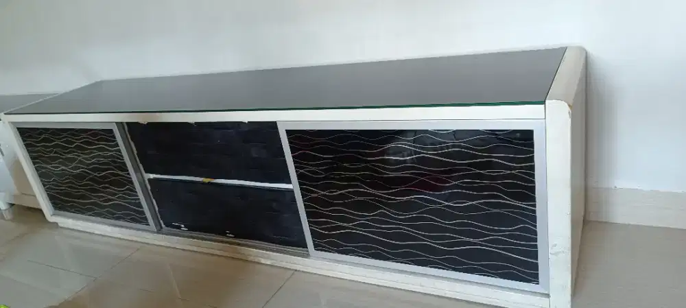 2 Set Rak TV ( Nego)