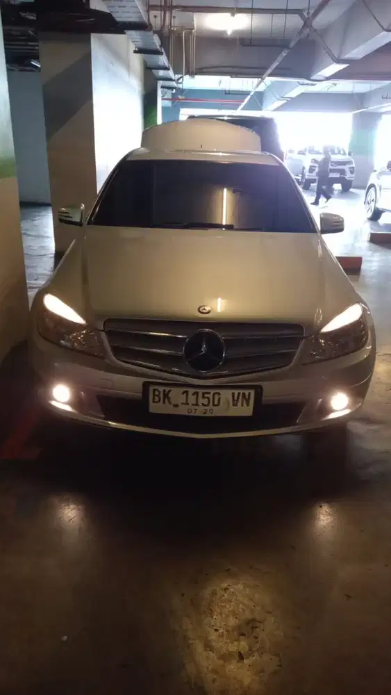 Mercedes-Benz C200 Kompressor 2009 Bensin