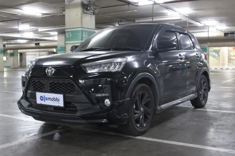 TDP 10JT, Toyota Raize 1.0 Turbo GR Sport One Tone-AT Hitam 2021