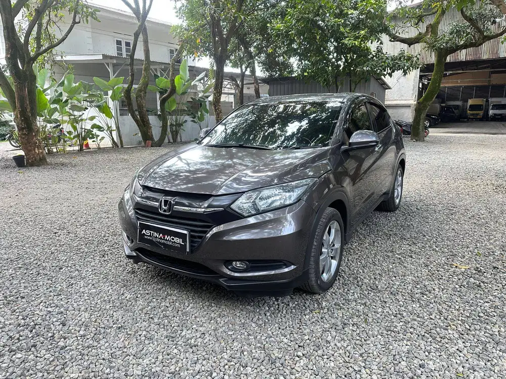 HONDA HR-V 1.5 E CVT 2018 MATIC ISTIMEWA