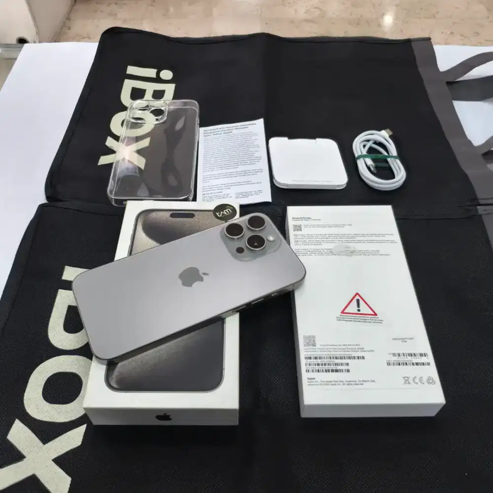 Iphone 15 Pro Max 256gb 99% Like new BH 90% Ex Grs resmi iBox
